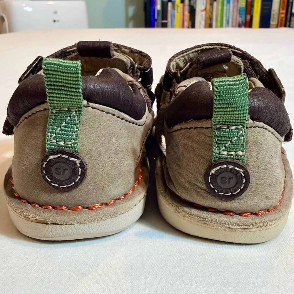 Stride Rite Medallion Sandals Boys 9 Harrison Leather Velcro Closed-Toe Sandals